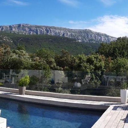 Magnifique Suite Familiale น็องส์-เลส์-แป็งส์ ภายนอก รูปภาพ