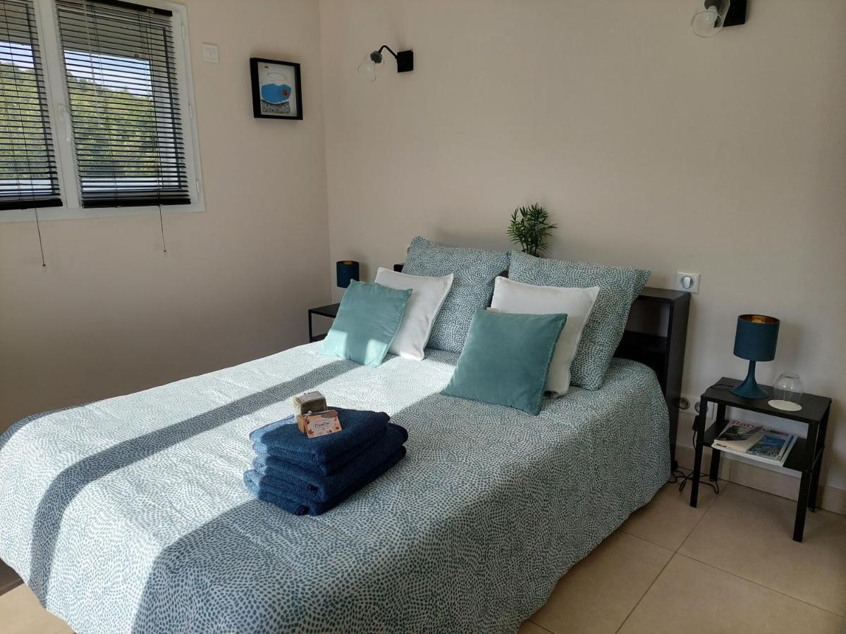 Magnifique Suite Familiale น็องส์-เลส์-แป็งส์ ภายนอก รูปภาพ